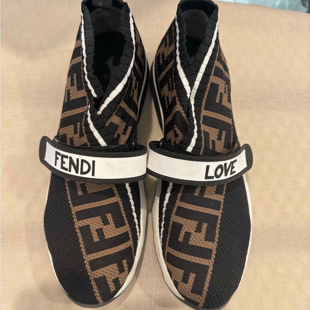 Fendi logo sneakers